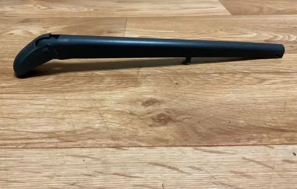 Alfa Romeo 147 Rear wiper blade arm 