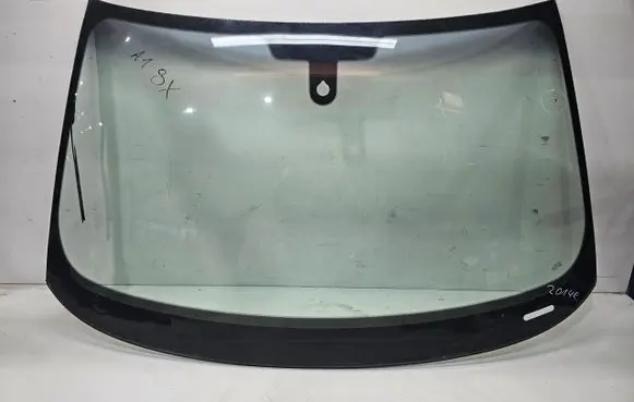 Audi A1 Front windscreen/windshield window 8X0