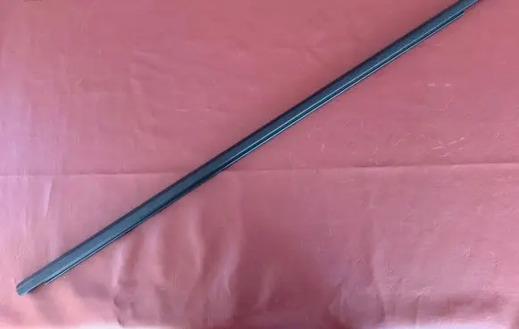 Volkswagen Touran III Front door glass trim molding 5TA837478A