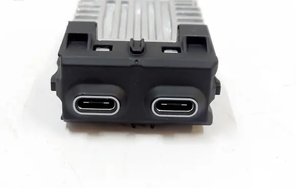 BMW X3 G45 USB socket connector 5A8D637