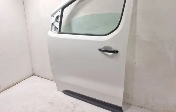 Peugeot Expert Front door 9811893680