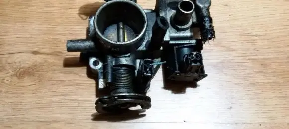 Mazda 323 Throttle valve