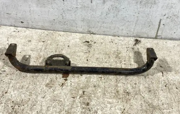 Engine mounting bracket
