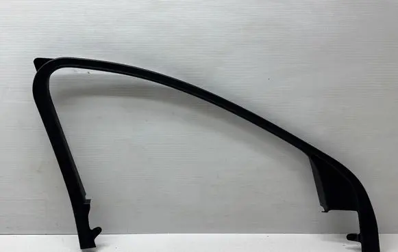 Ford Escape IV Front door glass trim molding LJ6BS201A19 LJ6BS201A19EW