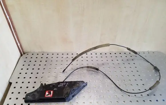Mazda 5 Sliding door lower roller guide/hinge 