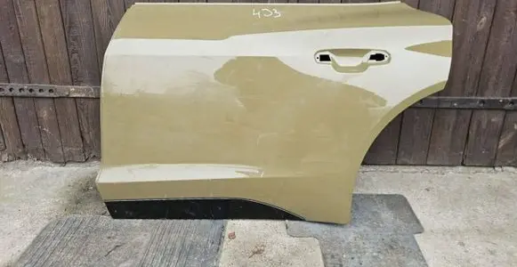 Audi E-tron GT Rear door