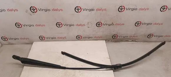 Renault Grand Modus Windshield/front glass wiper blade 8200360823D