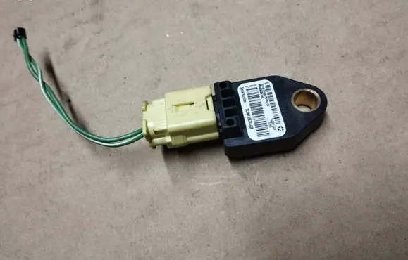 Chrysler Sebring (JS) Airbag deployment crash/impact sensor P04896061AA
