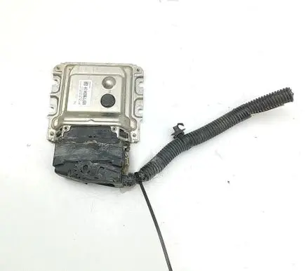 Isuzu D-Max Adblue control unit 8977969410 0281039201