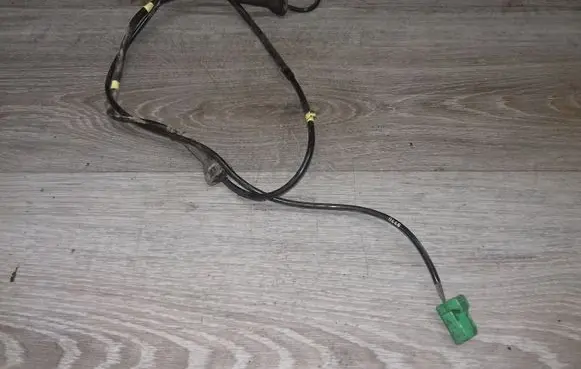 Volvo V70 ABS rear brake sensor 10071160383 3524257