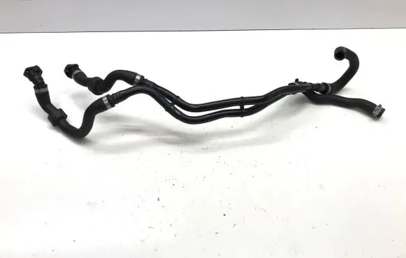 Volvo XC40 Engine coolant pipe/hose 32138736