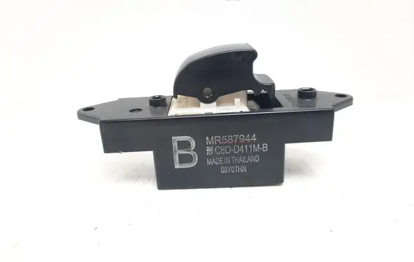 Peugeot iOn Electric window control switch MR587944 C8DD411MB 08Y0THN