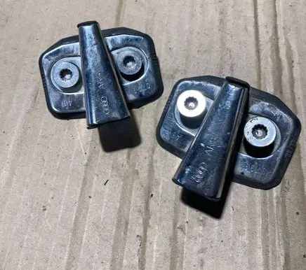 Audi A8 S8 D2 4D Front door lock 0799