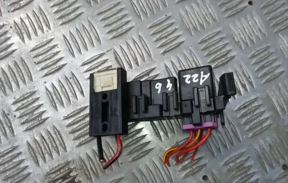 Audi A6 S6 C5 4B Fuse box set