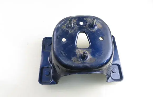 Honda CR-V Spare wheel mounting bracket 