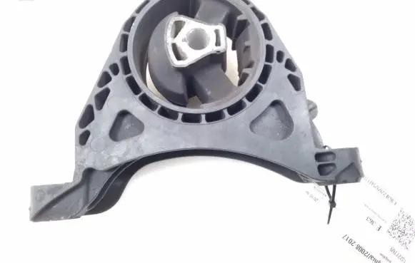 Opel Insignia A Engine mount bracket 13227769