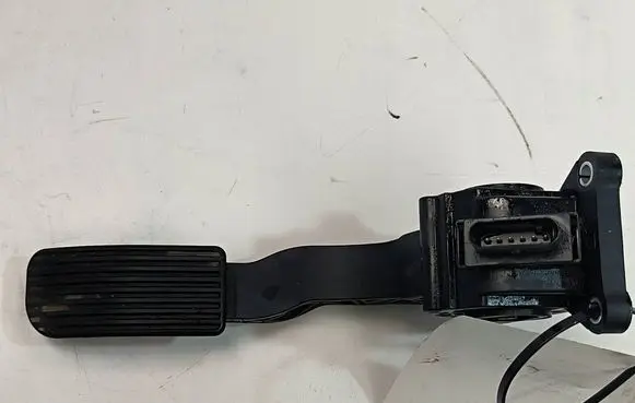 Mercedes-Benz Sprinter W907 W910 Pedal assembly A9073010200
