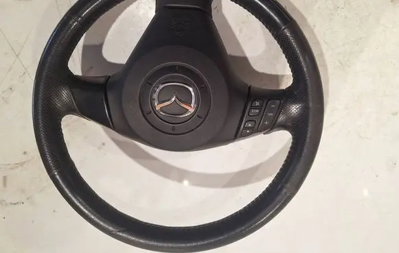 Mazda 3 I Steering wheel 