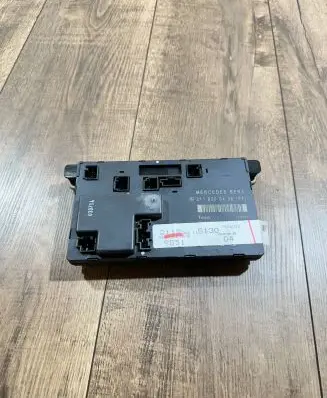 Mercedes-Benz E W211 Door control unit/module 2118200426 7576312 15936211513