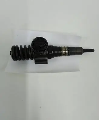 Volkswagen Jetta V Fuel injector 0414720404 03G130073G