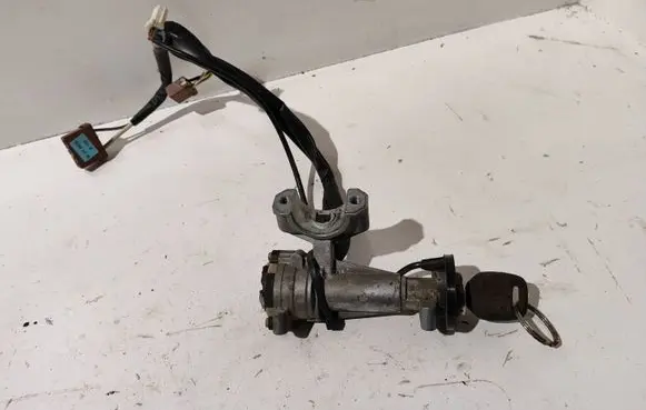 Honda Civic Ignition lock C72445B