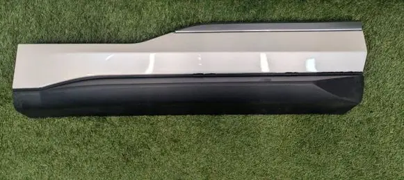 Ford Edge II Rear door trim (molding) GT4BR254A76 KT4BR254A76