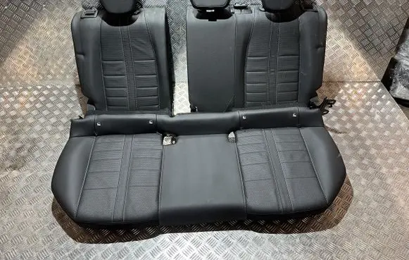 Opel Mokka B Second row seats DG24126