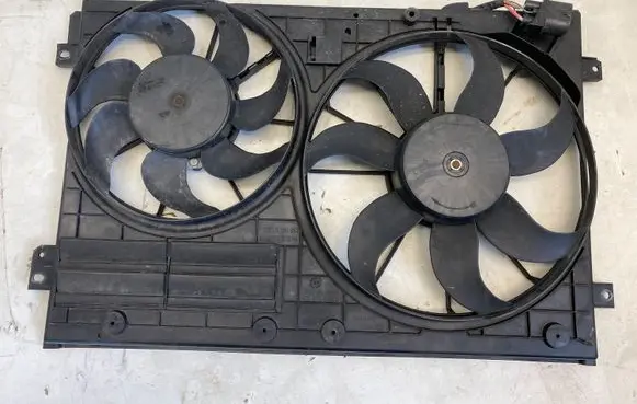 Volkswagen PASSAT CC Radiator cooling fan shroud 1K0121207BC