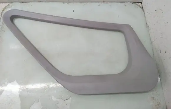 Citroen Jumper Front door glass trim molding 1308564070