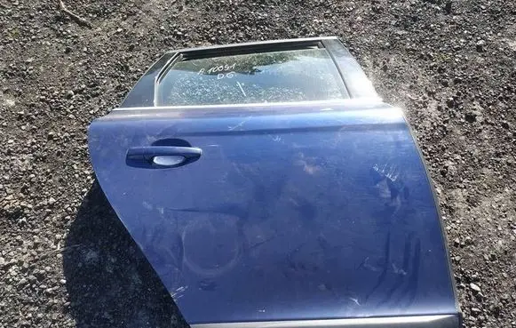 Volvo XC60 Rear door melynos
