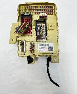 Hyundai Tucson IV NX4 Fuse box cover 91950-CZ740