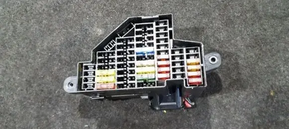 Volkswagen Golf V Fuse box set 1k2941824 19060601562