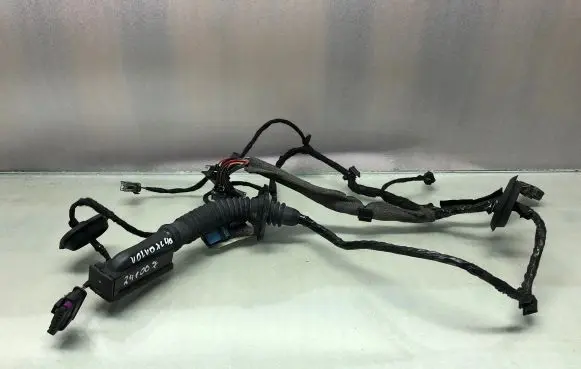 Volvo XC40 Front door wiring loom 32218826