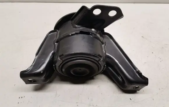 KIA Sportage Engine mount bracket 21815D9100