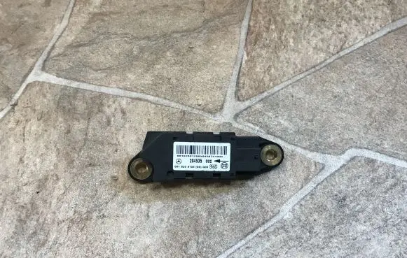 Mercedes-Benz E W211 Airbag deployment crash/impact sensor 0018209126