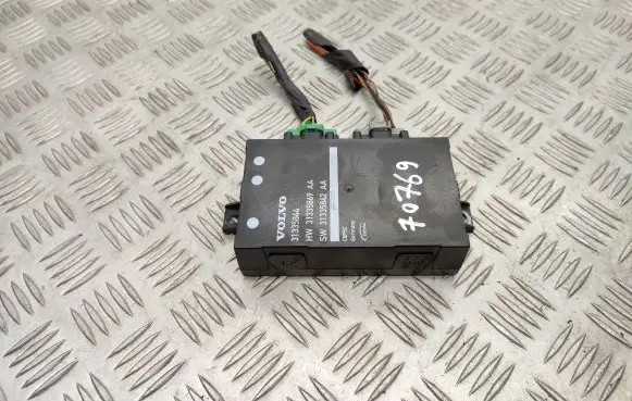 Volvo V70 Tailgate/trunk control unit/module 31335844