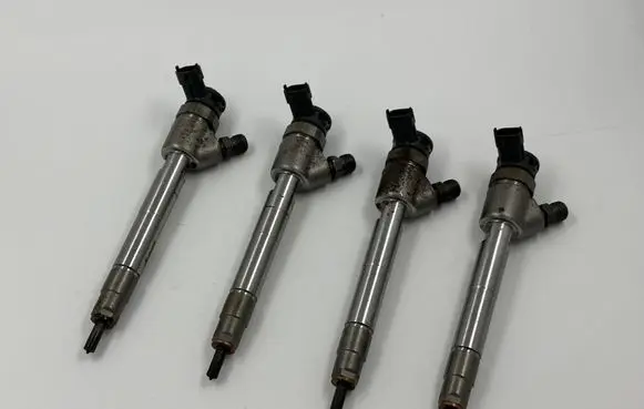 Fuel injector
