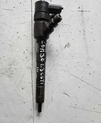 Opel Combo D Fuel injector 0445110351