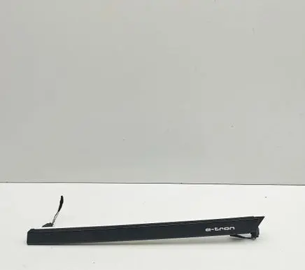Audi e-tron Dashboard glove box trim 4KR857186A