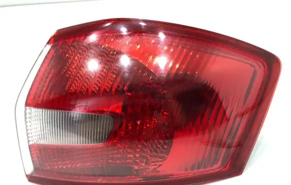 Ford Kuga I Rear/tail lights 8V4113404AH