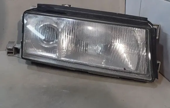 Skoda Octavia Mk1 (1U) Headlight/headlamp 24608600 04609000