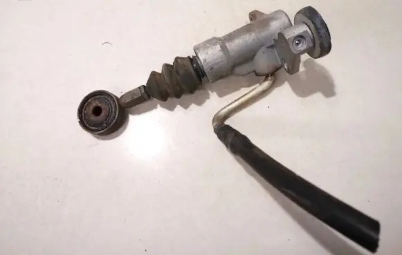 Audi A4 S4 B5 8D Clutch master cylinder 8d1721401