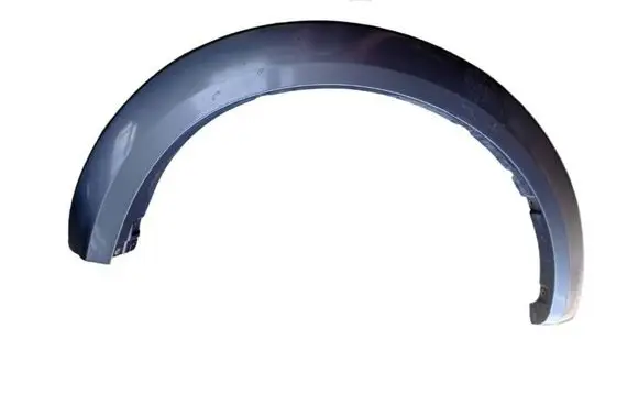 Mitsubishi L200 Rear arch trim MN117444