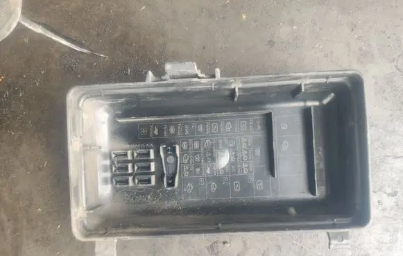 Ford Transit Fuse box cover 6C1T-14A076-AA