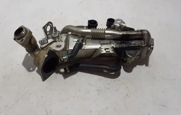BMW 5 G30 G31 G38 EGR valve cooler 8570655