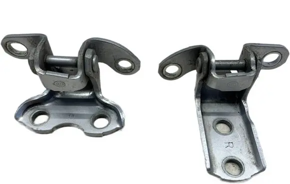 Rear door hinge set