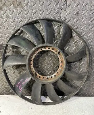 Volkswagen PASSAT B5 Fan impeller 058121301B