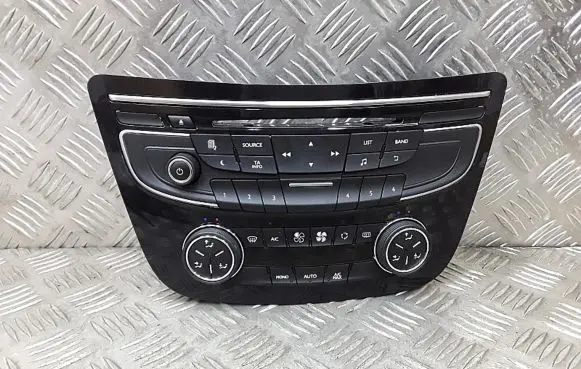 Peugeot 508 Climate control unit E1077075M01