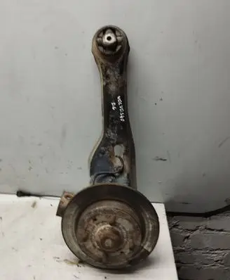 Volvo S40, V40 Rear wheel hub spindle/knuckle 