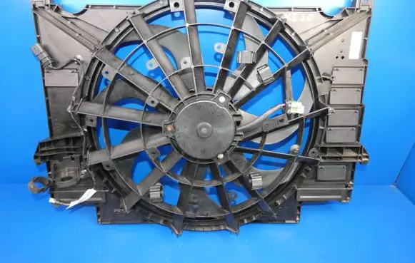 Jaguar XE Fan set GX738C607AE